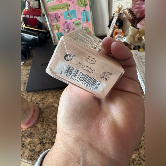 Jimmy Choo Seduction Satin Lip Colour Lipstick 007 Hot Pink NIB - Picture 4 of 4